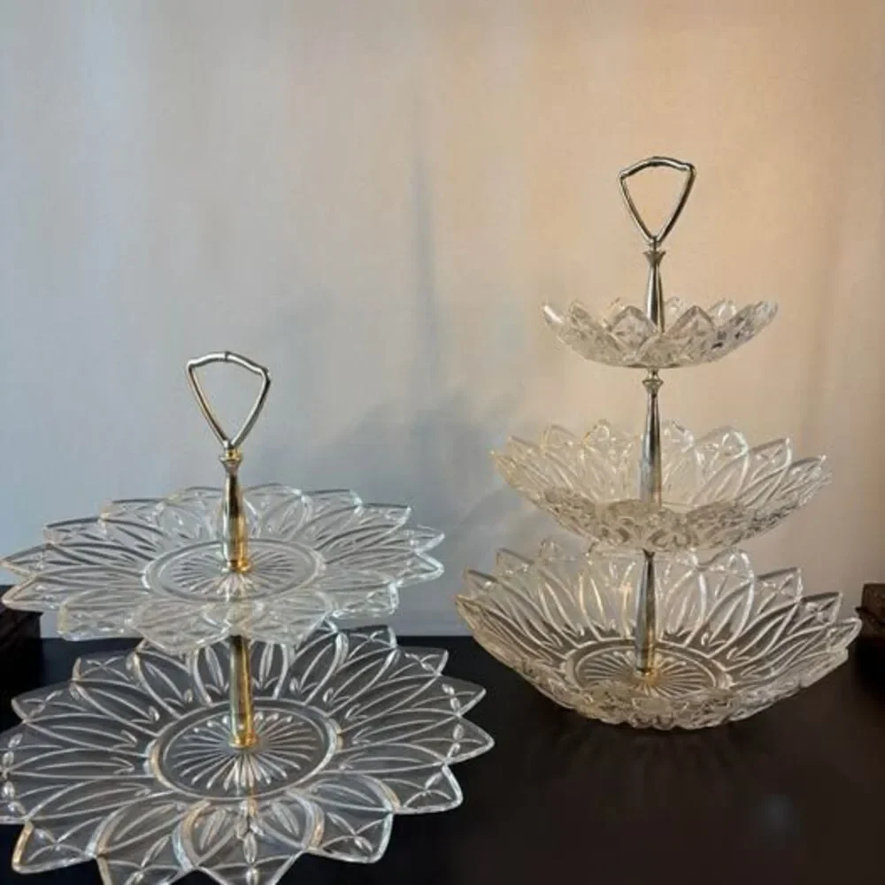 2 pcs. Vintage Federal Glass Petal Flower